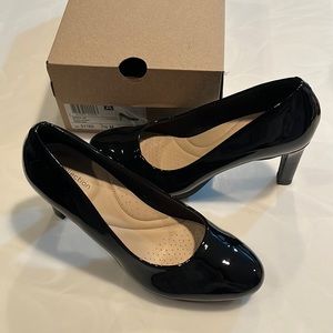 Clarks Amber Joy - black patent 7.5